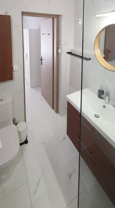Hidden Gem On The Piraeus Coast Apartment Екстериор снимка